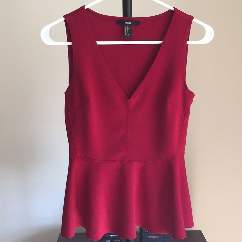 3/$35 F21 cranberry peplum top